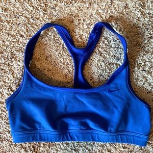 Sports bra